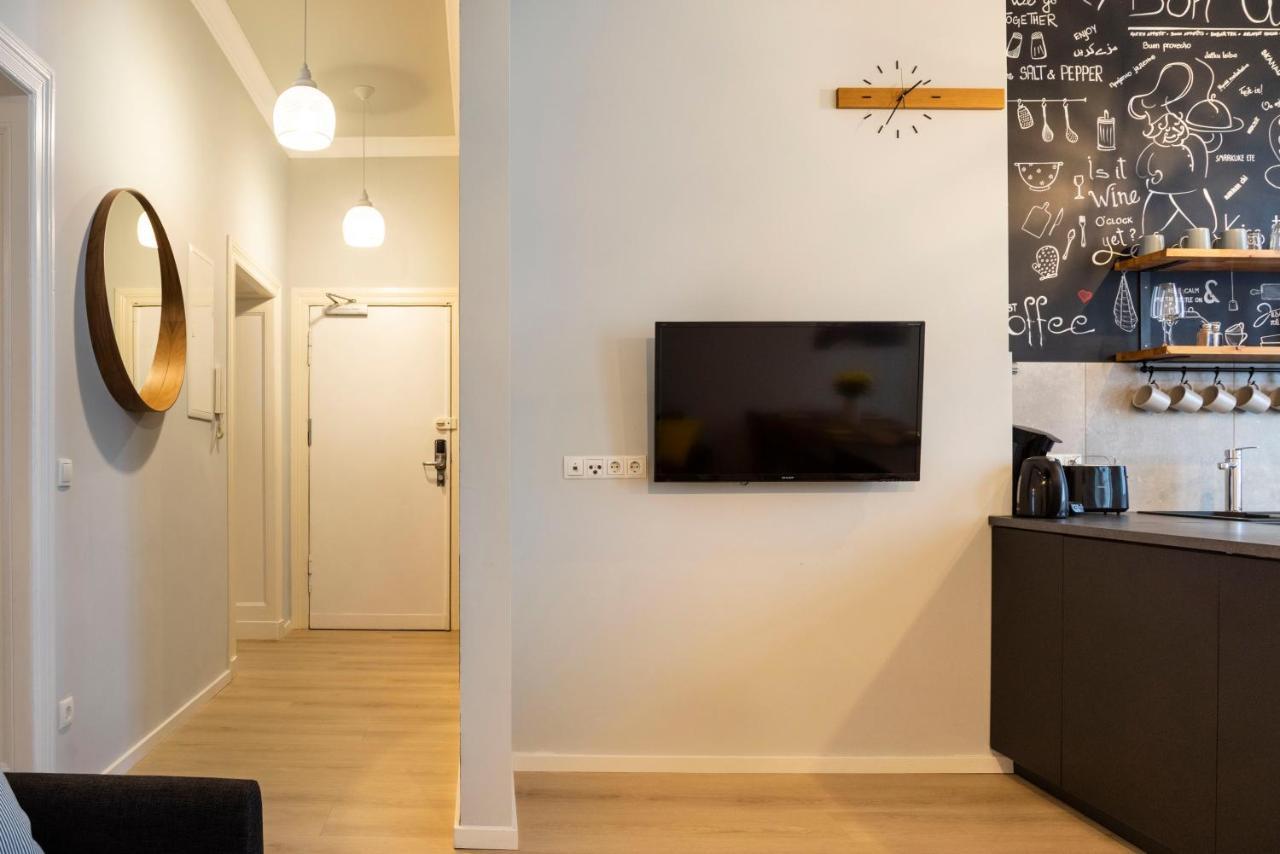 Appartamento 2br 2bthrms High Ceilings Brick Walls Style Apartm