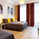 2Br 2Bthrms High Ceilings Brick Walls Style Apartm