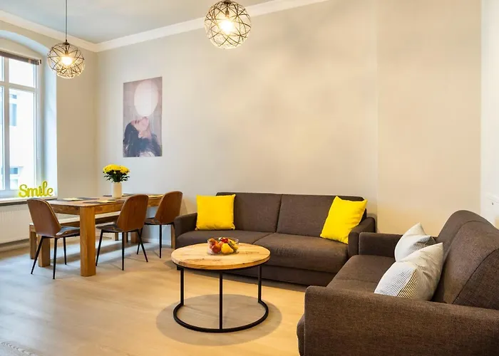 2Br 2Bthrms High Ceilings Brick Walls Style Apartm